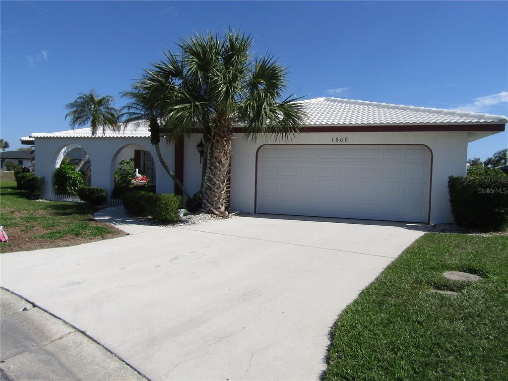 Photo of 1608 Lilliput Court, Venice, FL 34293 (MLS # N6143592)