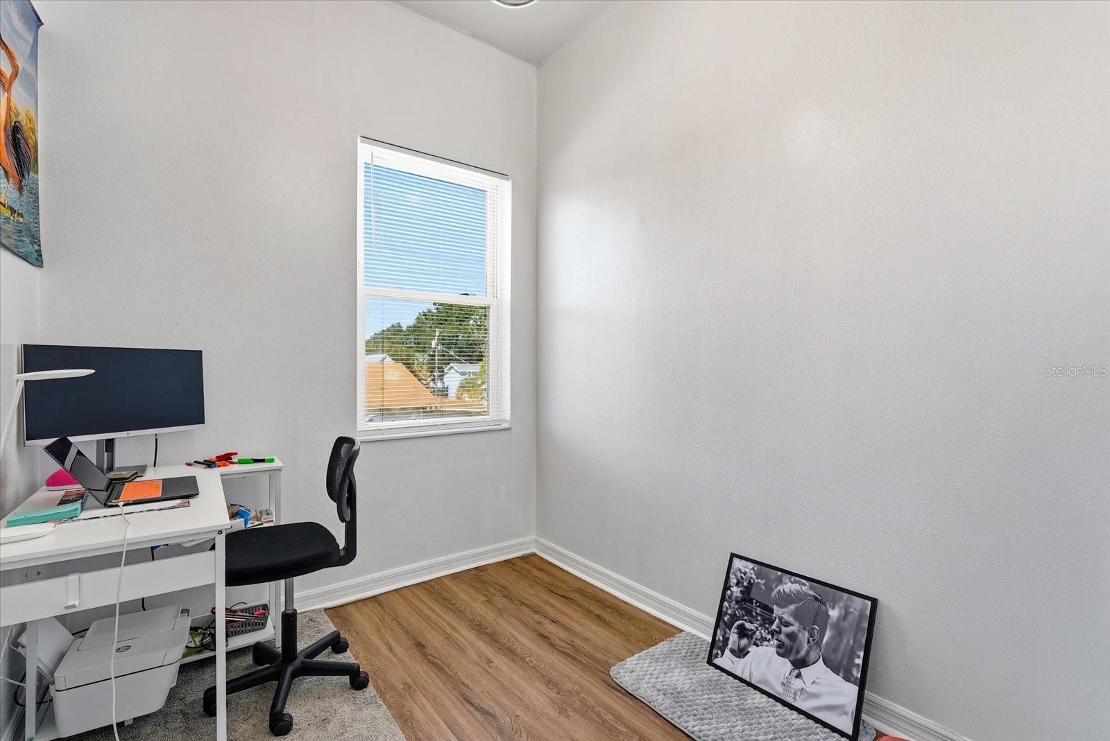 GIUSTOS TWNHMS - Residential Income