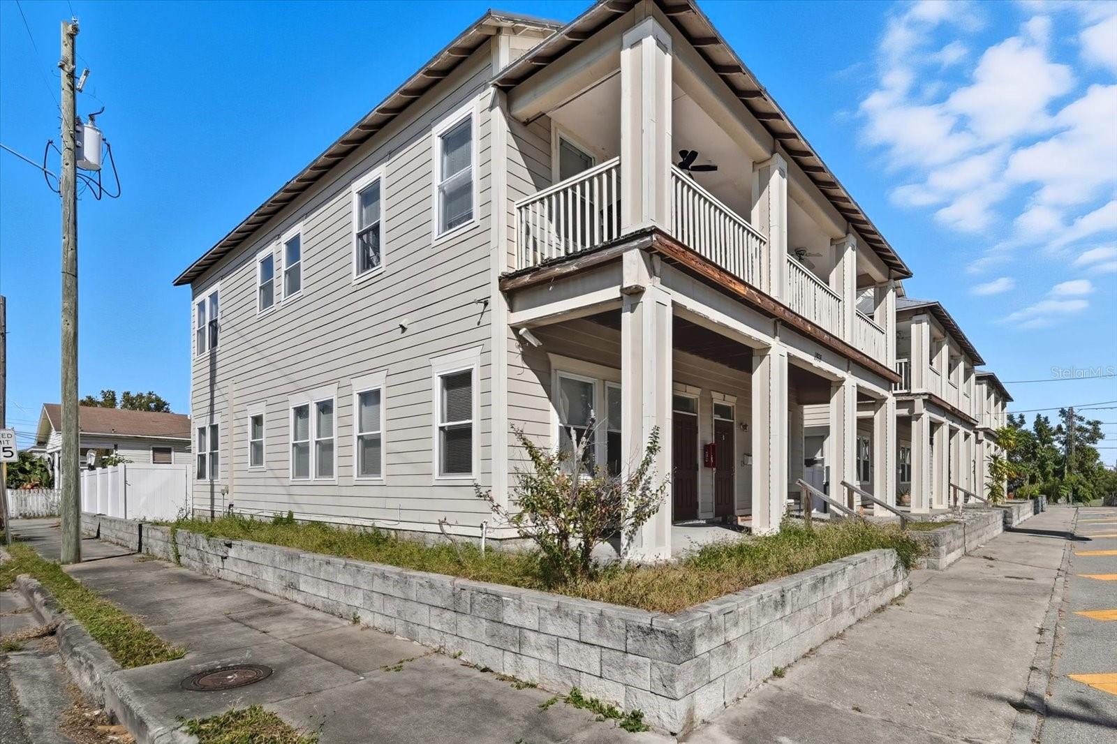 GIUSTOS TWNHMS - Residential Income