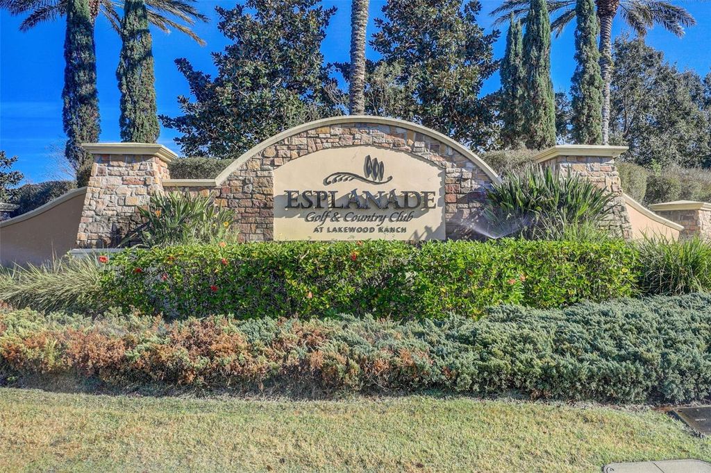 Photo of 12822 Del Corso Loop, Bradenton, FL 34211 (MLS # A4652084)