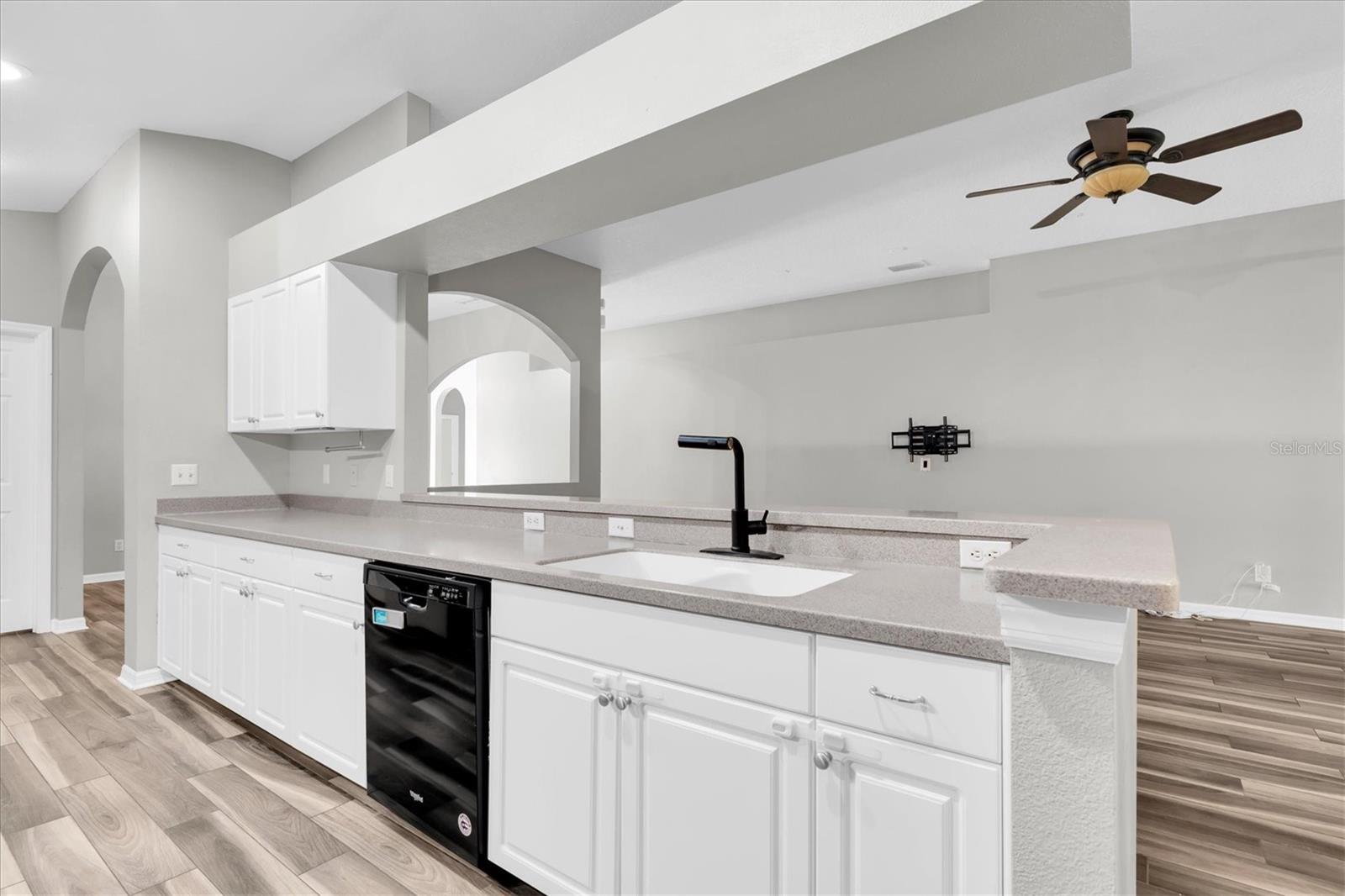 FISHHAWK RANCH PH 2 PRCL - Residential