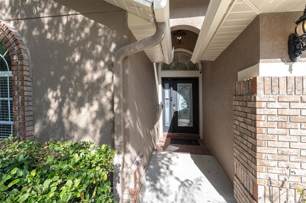Photo of 16314 Bridgeglade Lane, Lithia, FL 33547 (MLS # TB8476347)