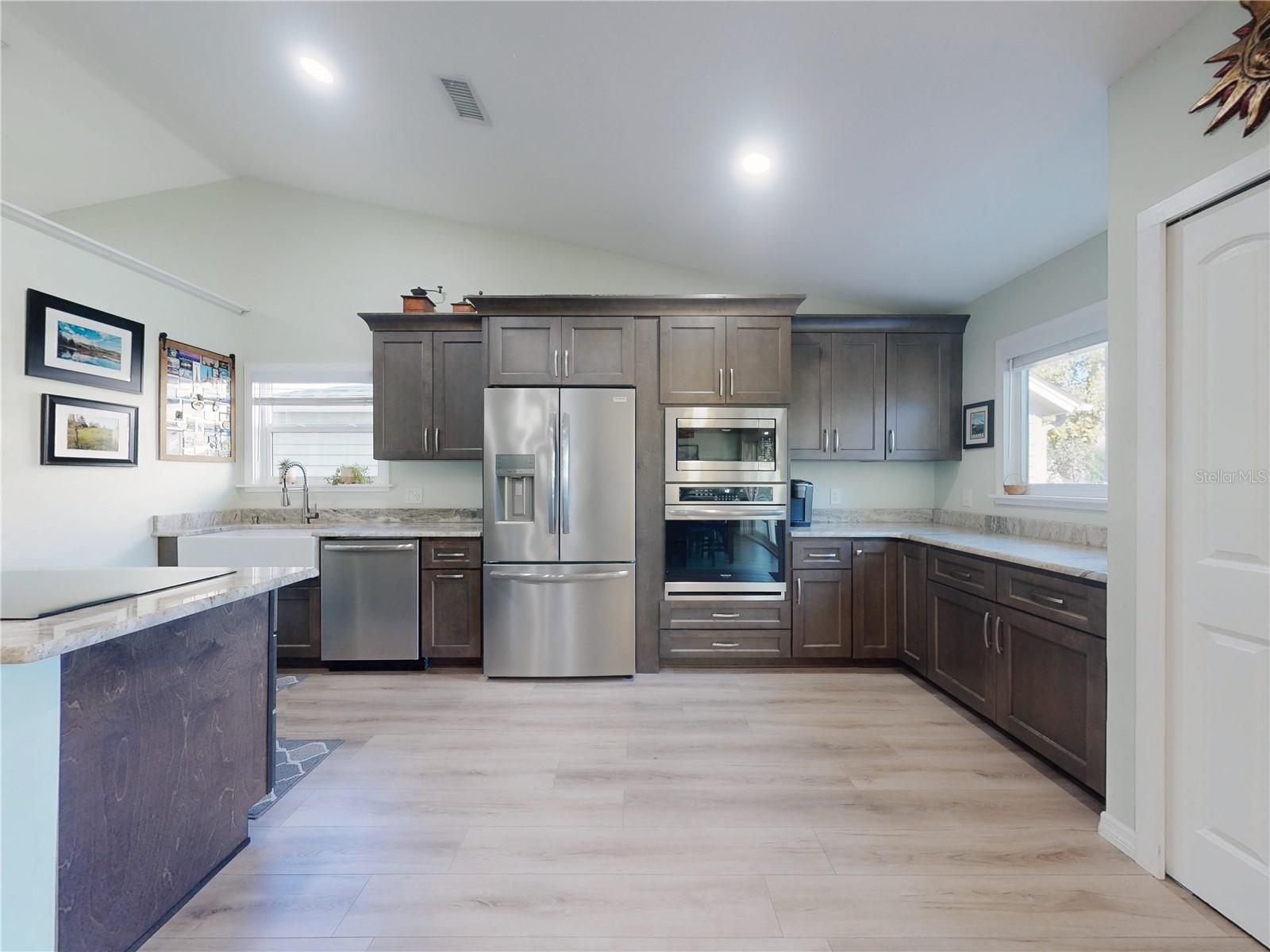 PINE ISLAND PH 01 - Residential