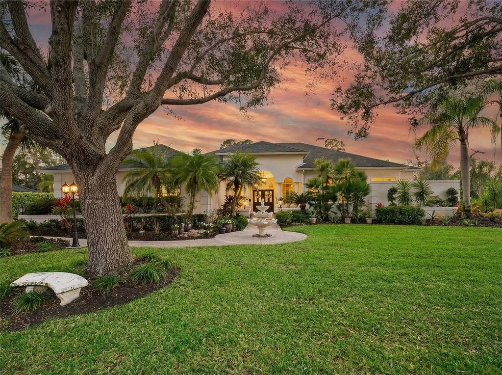 Photo of 10147 Cherry Hills Avenue Circle, Bradenton, FL 34202 (MLS # A4681743)