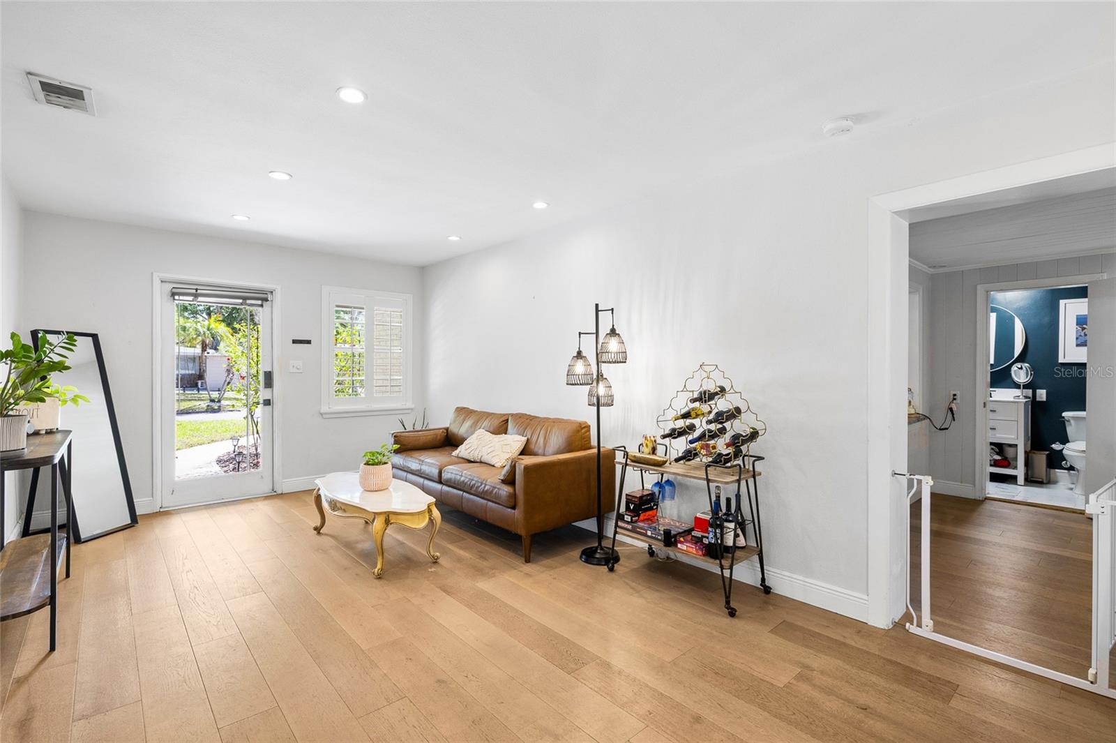 MANHATTAN MANOR REV - Residential