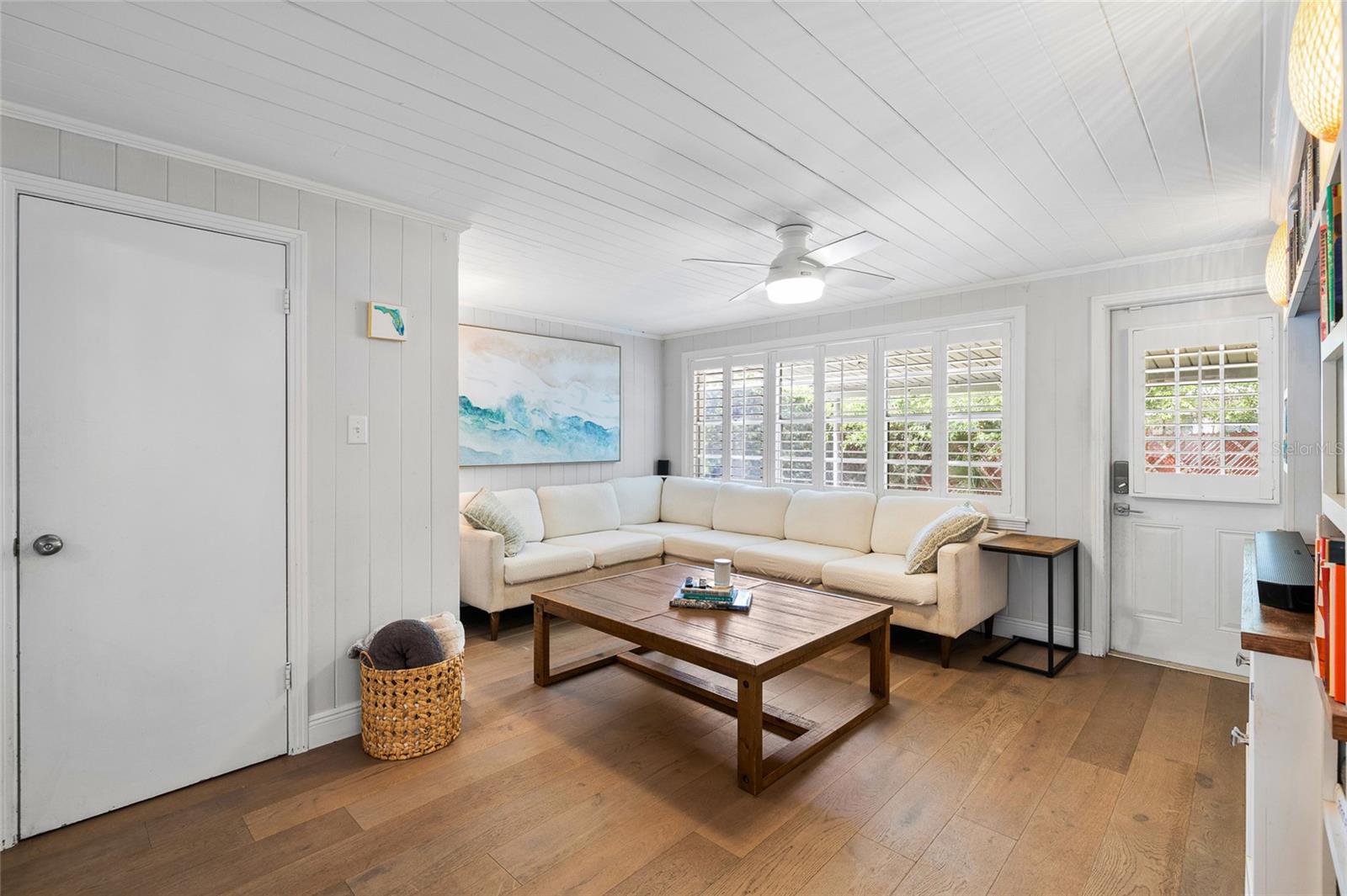 MANHATTAN MANOR REV - Residential