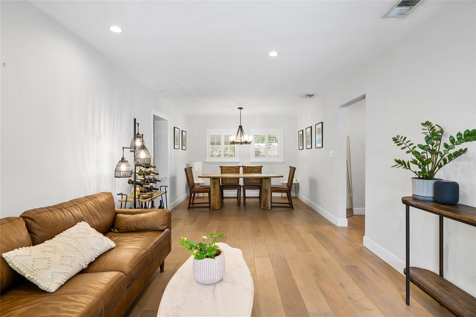 MANHATTAN MANOR REV - Residential