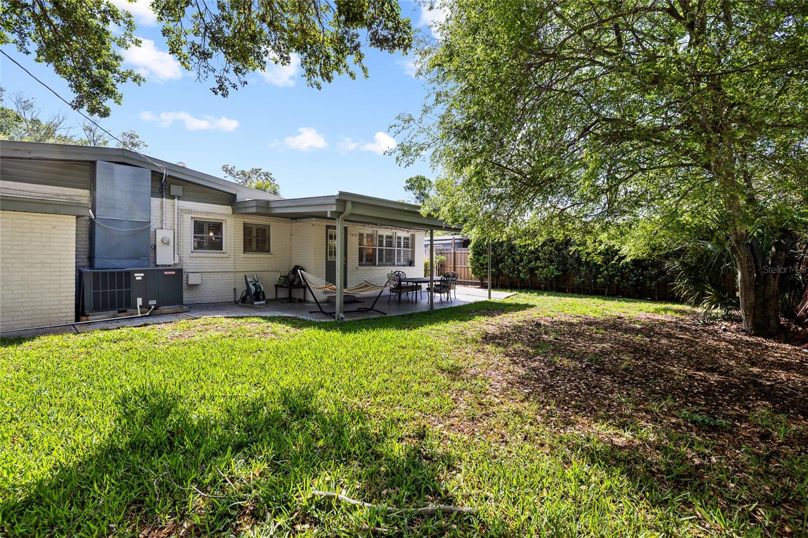 MANHATTAN MANOR REV - Residential