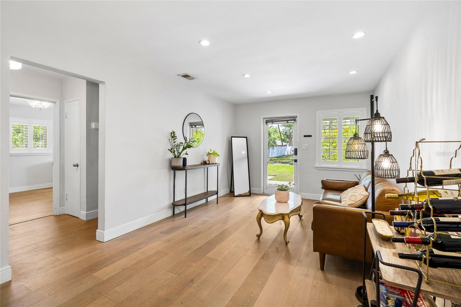 MANHATTAN MANOR REV - Residential