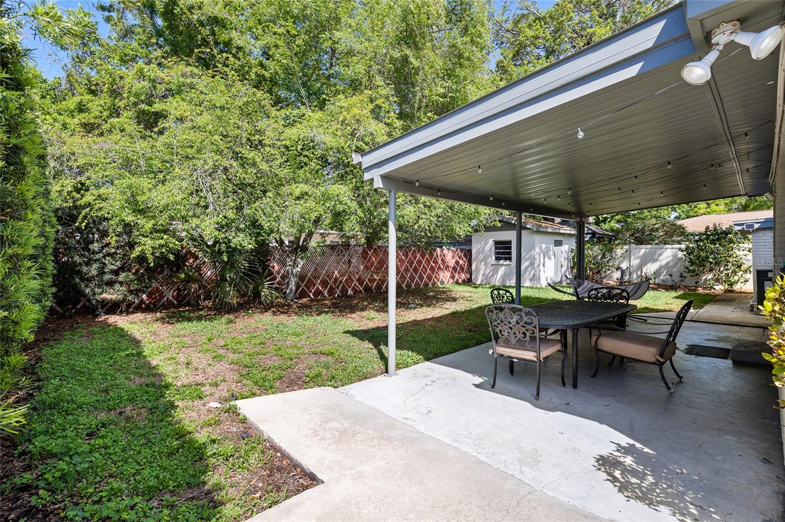 MANHATTAN MANOR REV - Residential