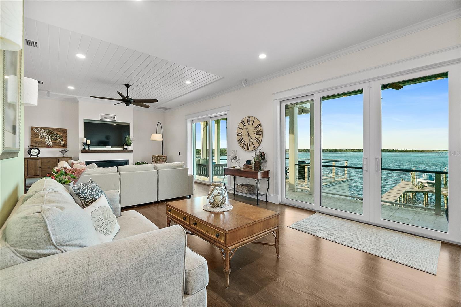 BARRATARIA ISLAND - Residential