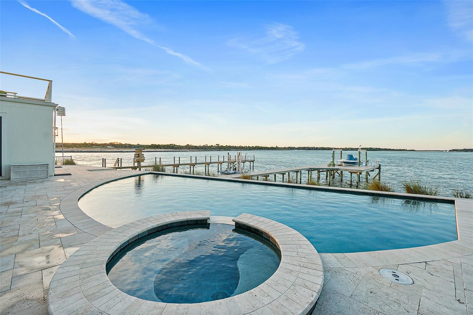 BARRATARIA ISLAND - Residential