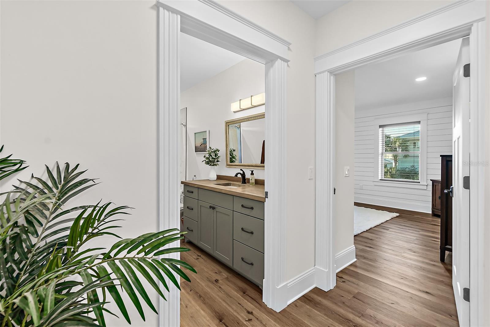 BARRATARIA ISLAND - Residential