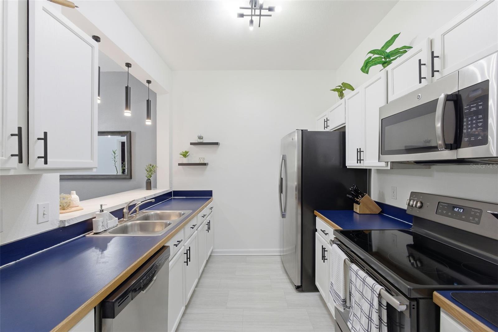 GOLF RIDGE CONDO - Residential