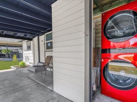 Tiny photo for 1214 E Caroline Street, Tavares, FL 32778 (MLS # G5105965)