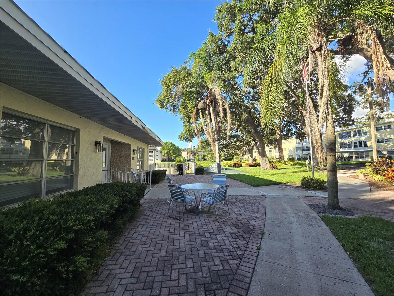 HEATHER HILL APTS - Residential Lease