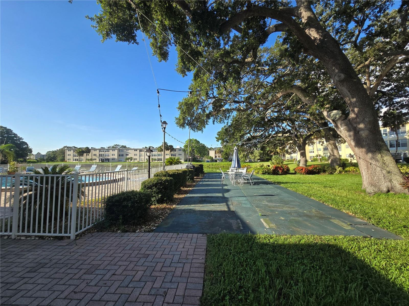HEATHER HILL APTS - Residential Lease