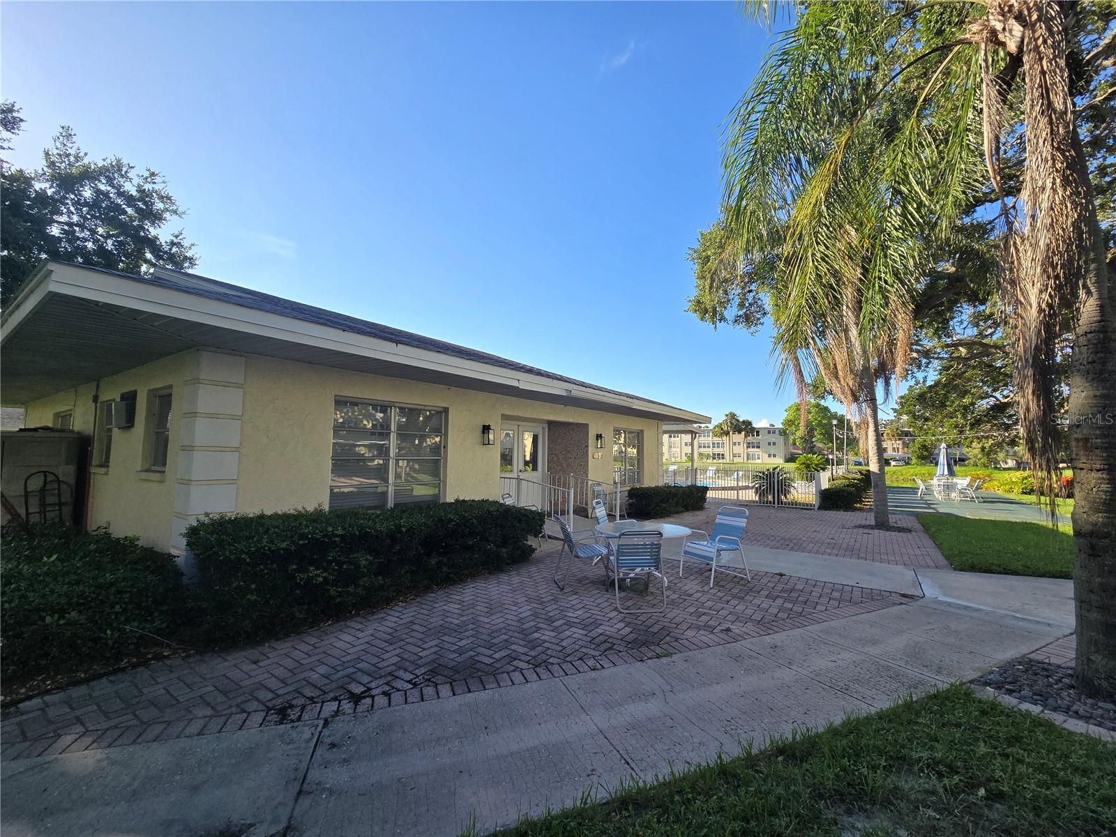 HEATHER HILL APTS - Residential Lease