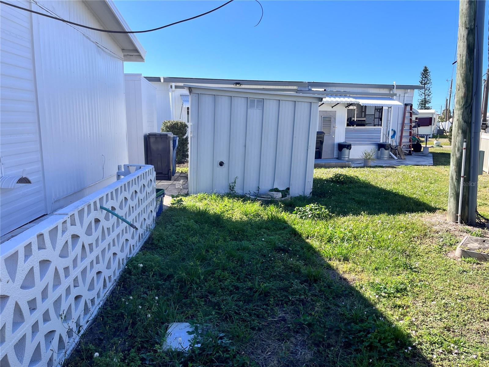 207 51ST AVENUE PLAZA W 3, BRADENTON, FL, 34207 4 207 51ST AVENUE PLAZA W 3