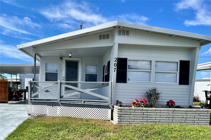 Photo 1 of 12 — 207 51ST AVENUE PLAZA W 3, BRADENTON, FL 34207