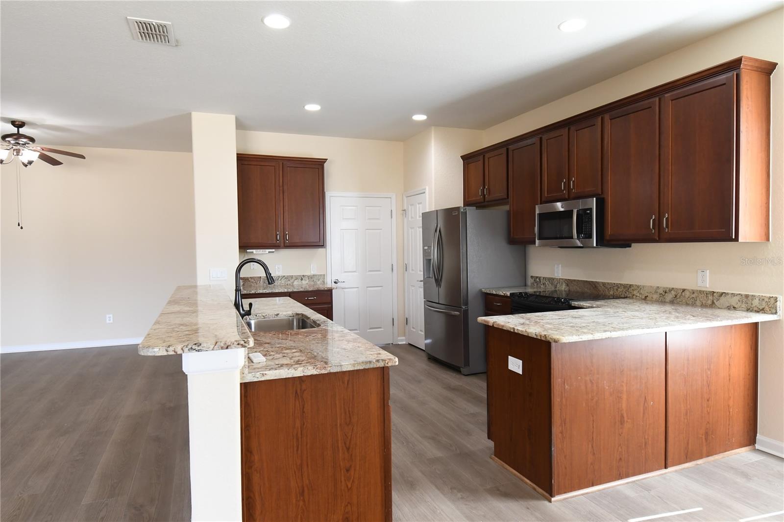 STONE CREEK BY DEL WEBB-SEBASTIAN - Residential