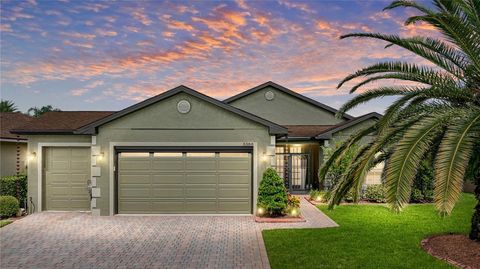 A home in WINTER HAVEN