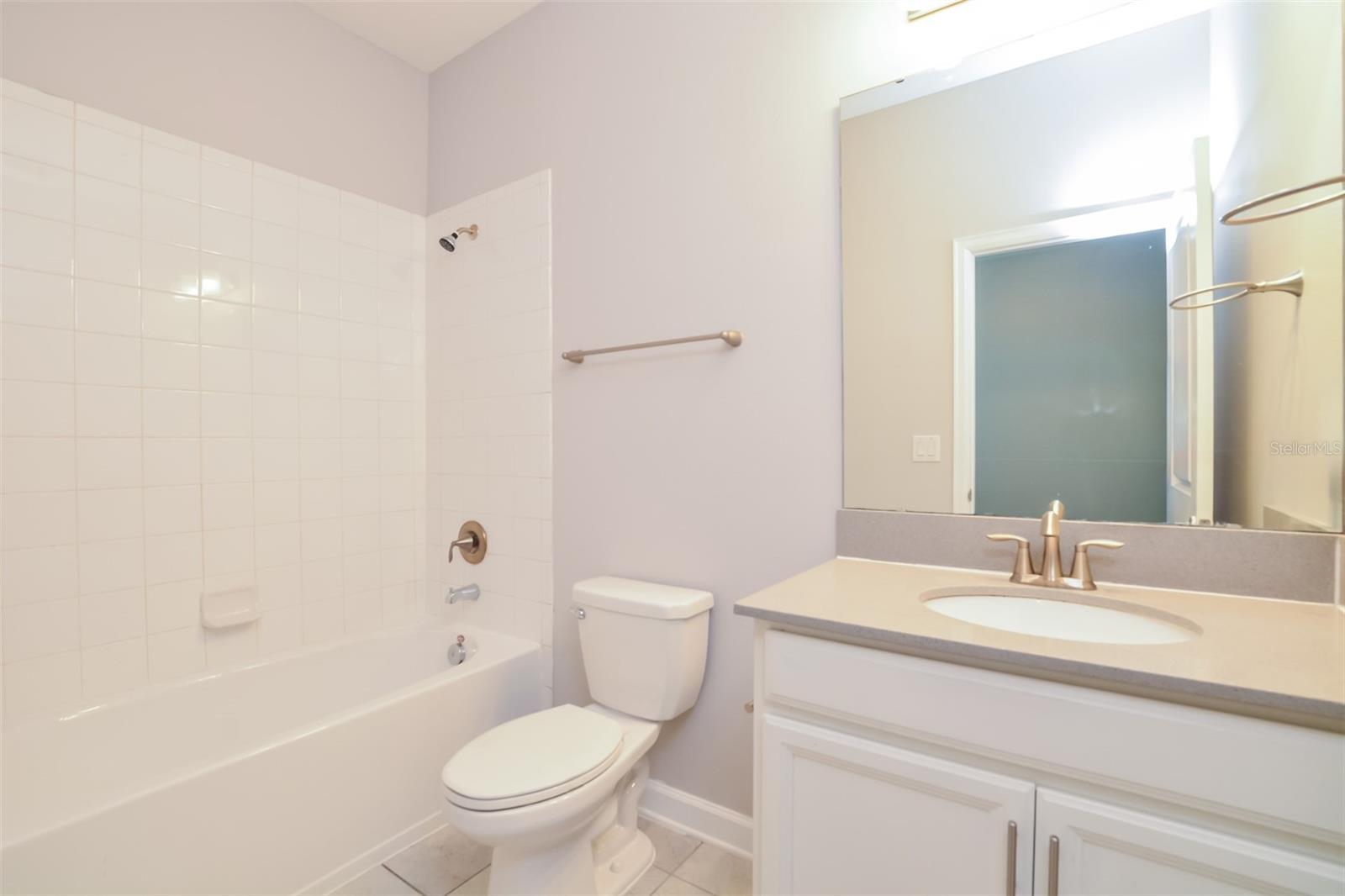 DRAYTON-PRESTON WOODS/PROVIDEN - Residential Lease