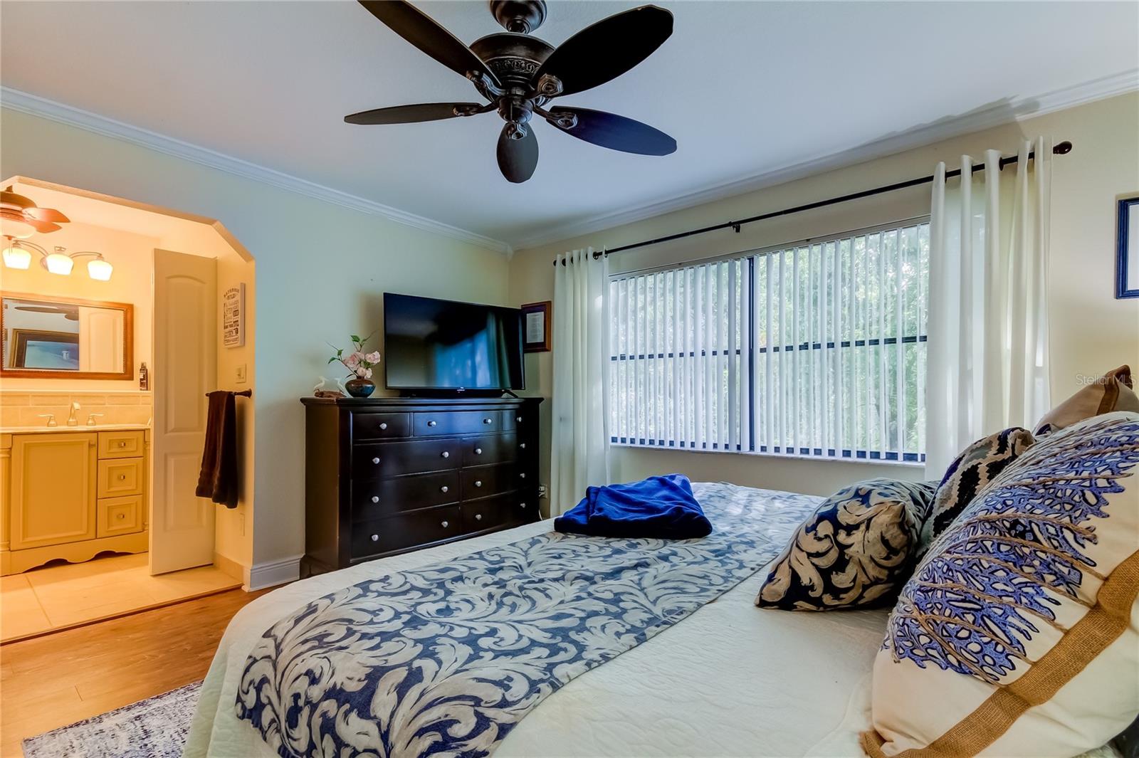 EAST LAKE WOODLANDS WOODS LANDING TWNHMS - Residential