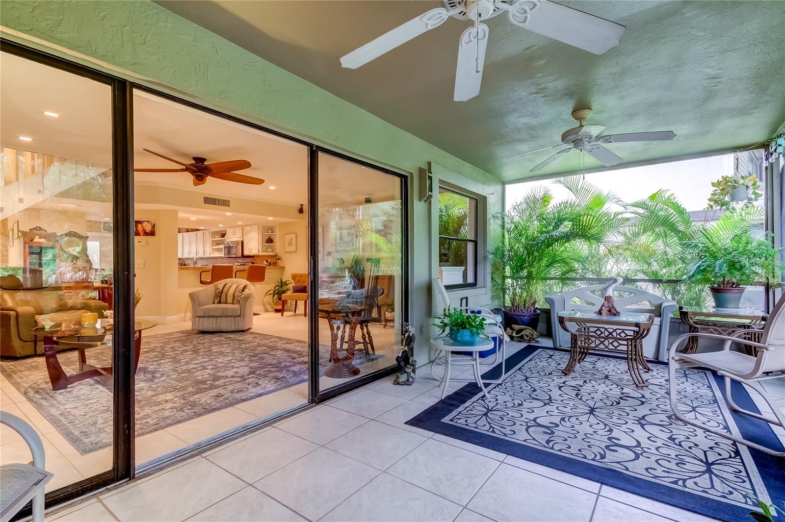 EAST LAKE WOODLANDS WOODS LANDING TWNHMS - Residential