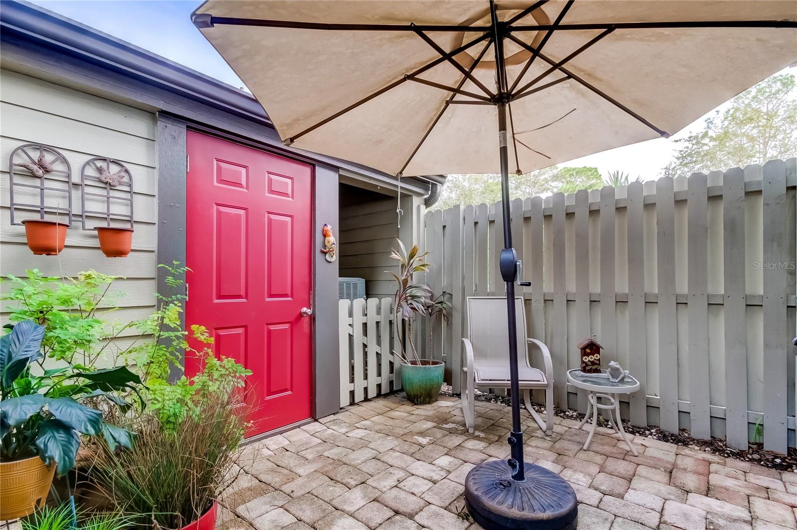 EAST LAKE WOODLANDS WOODS LANDING TWNHMS - Residential