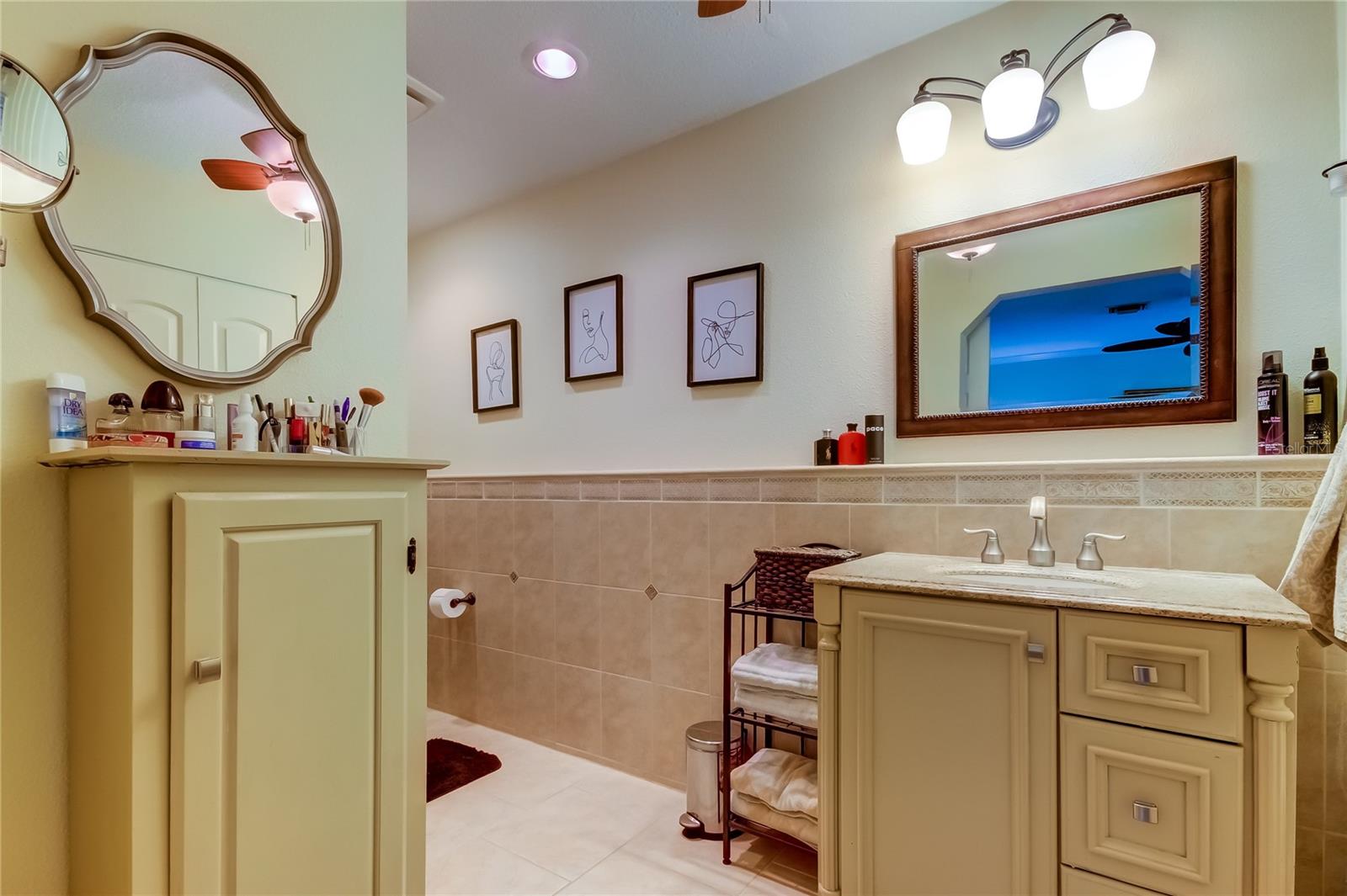 EAST LAKE WOODLANDS WOODS LANDING TWNHMS - Residential