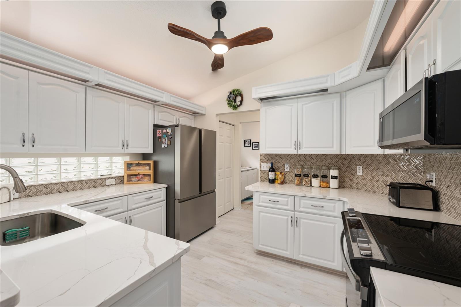 OAK RUN - Residential