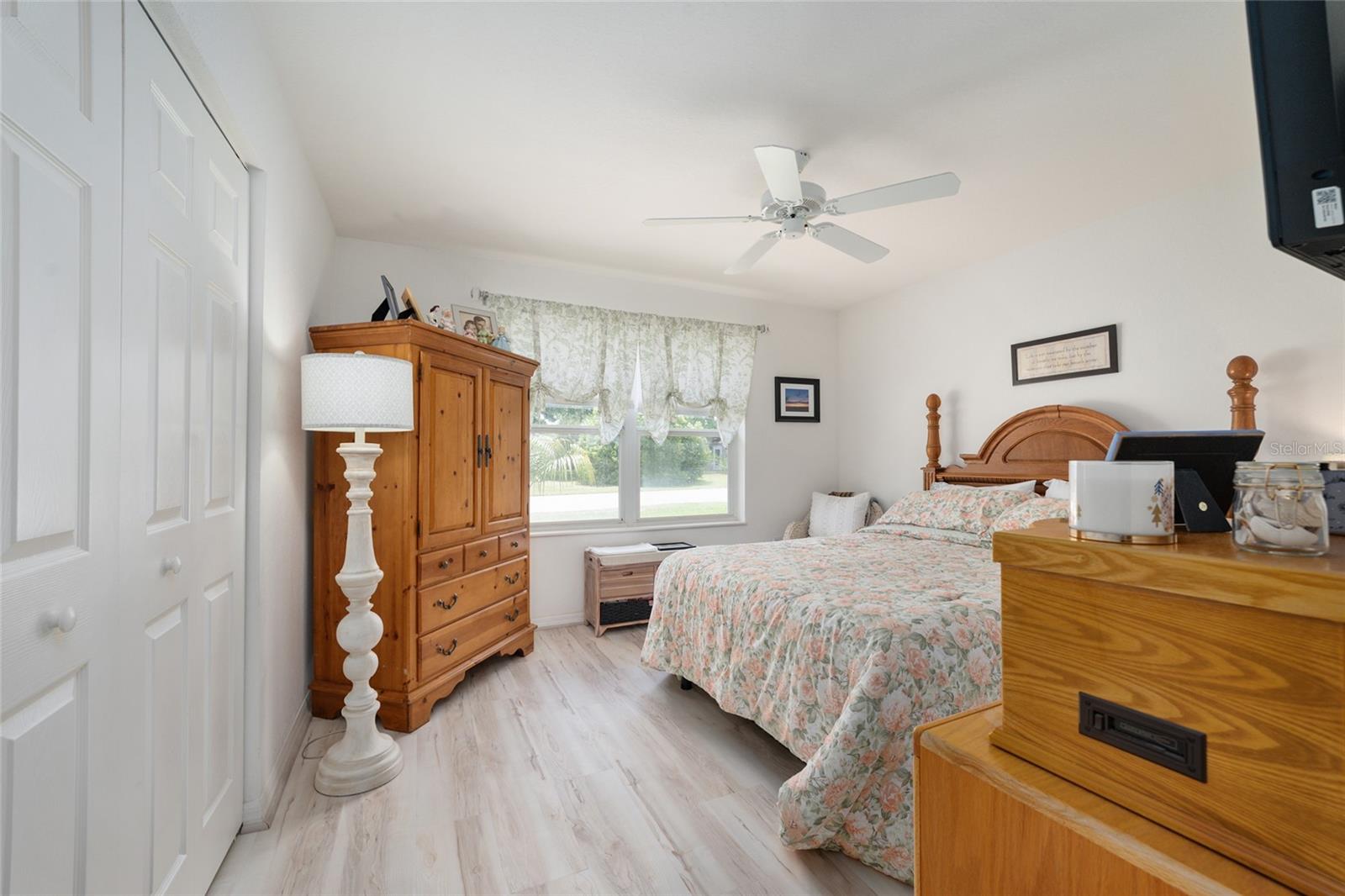 OAK RUN - Residential