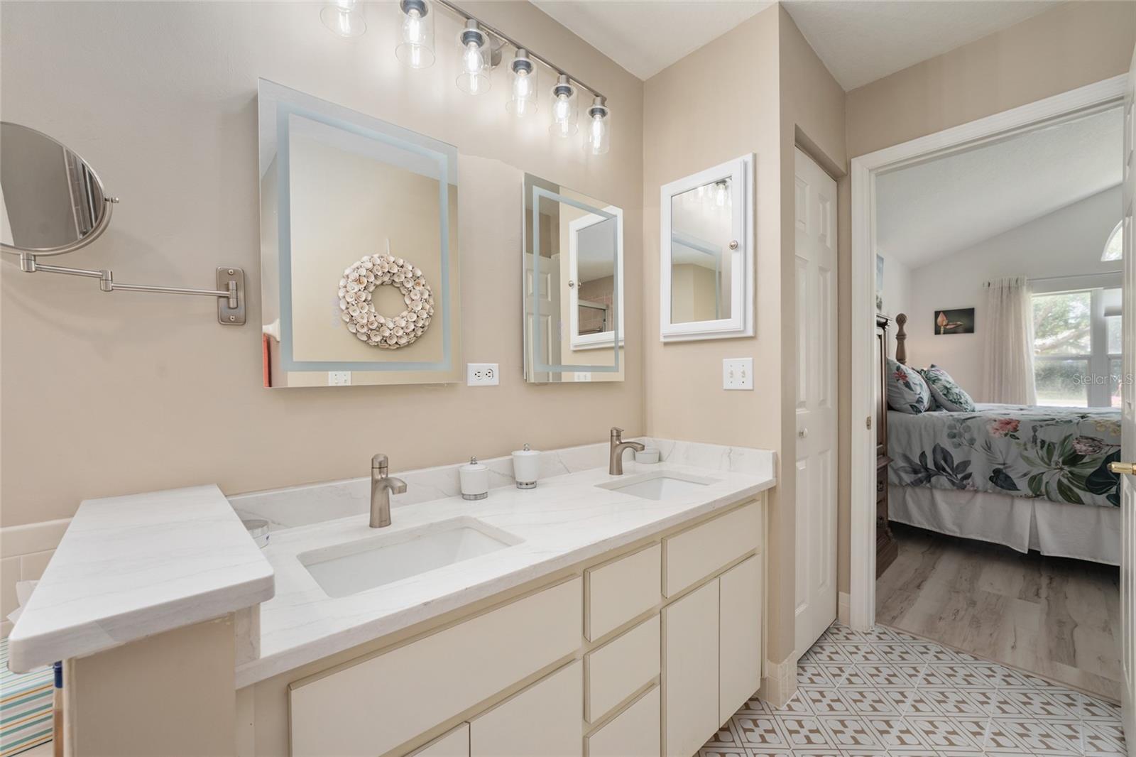 OAK RUN - Residential