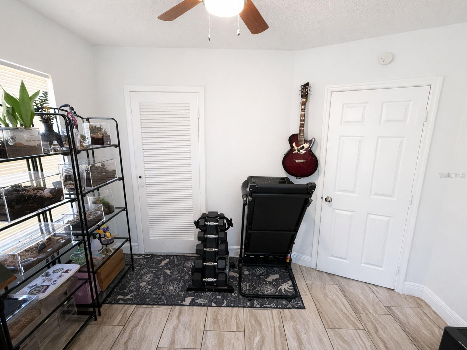 PRESHA SUB - Residential