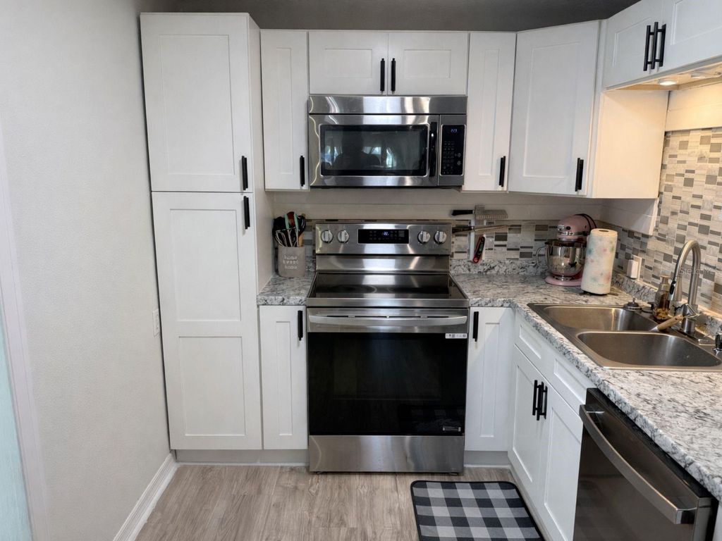 Photo of 5453 Old Highway 37, Lakeland, FL 33811 (MLS # L4960478)