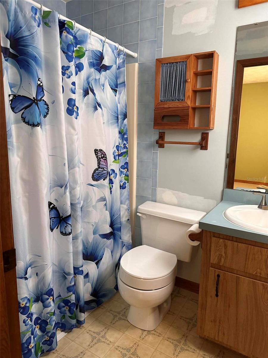 LAKE LYNNE - Residential