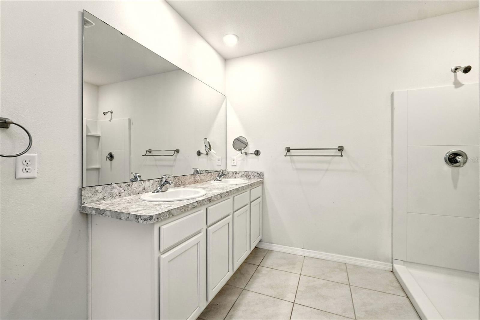 CYPRESS PARK ESTATES - Residential