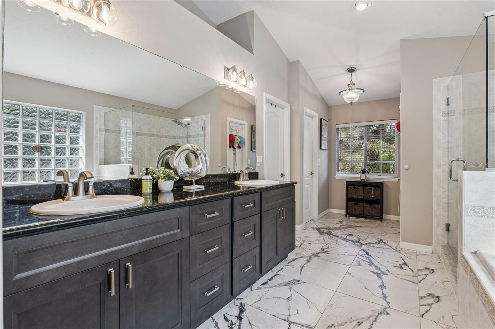 WESTMINSTER WOOD - Residential