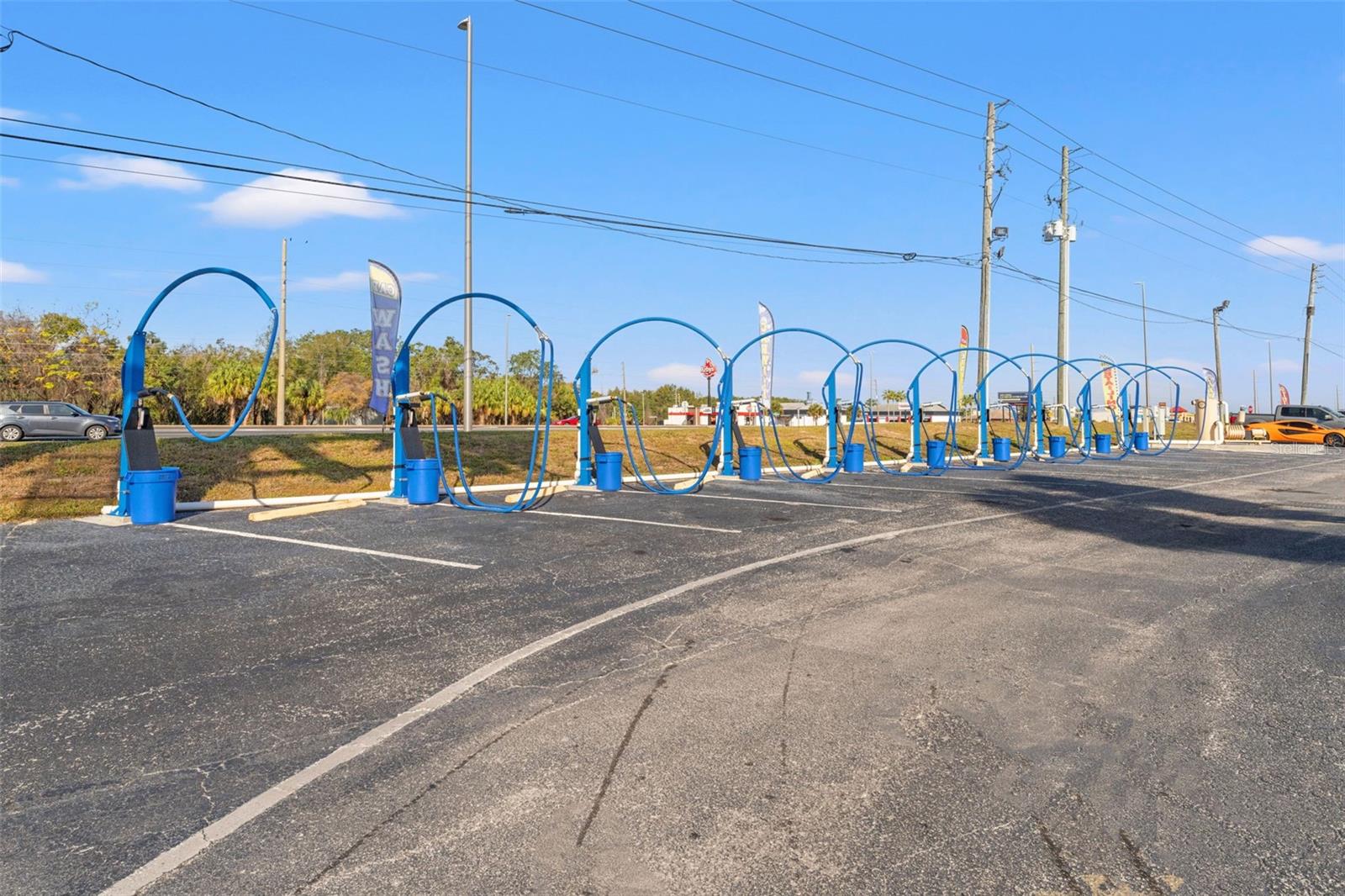 ACREAGE - Commercial Sale