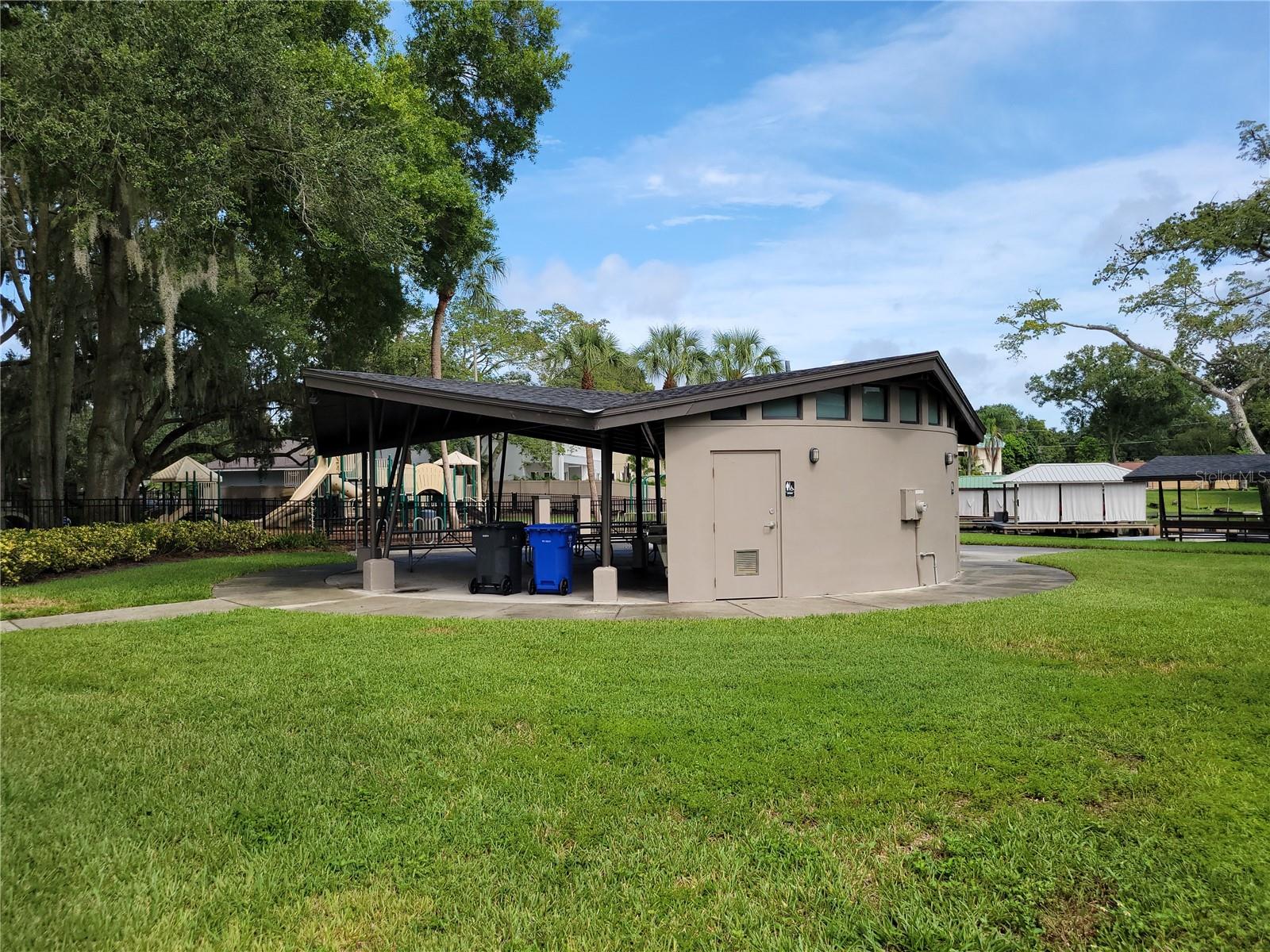 CARROLLWOOD SUB UN 20 - Residential