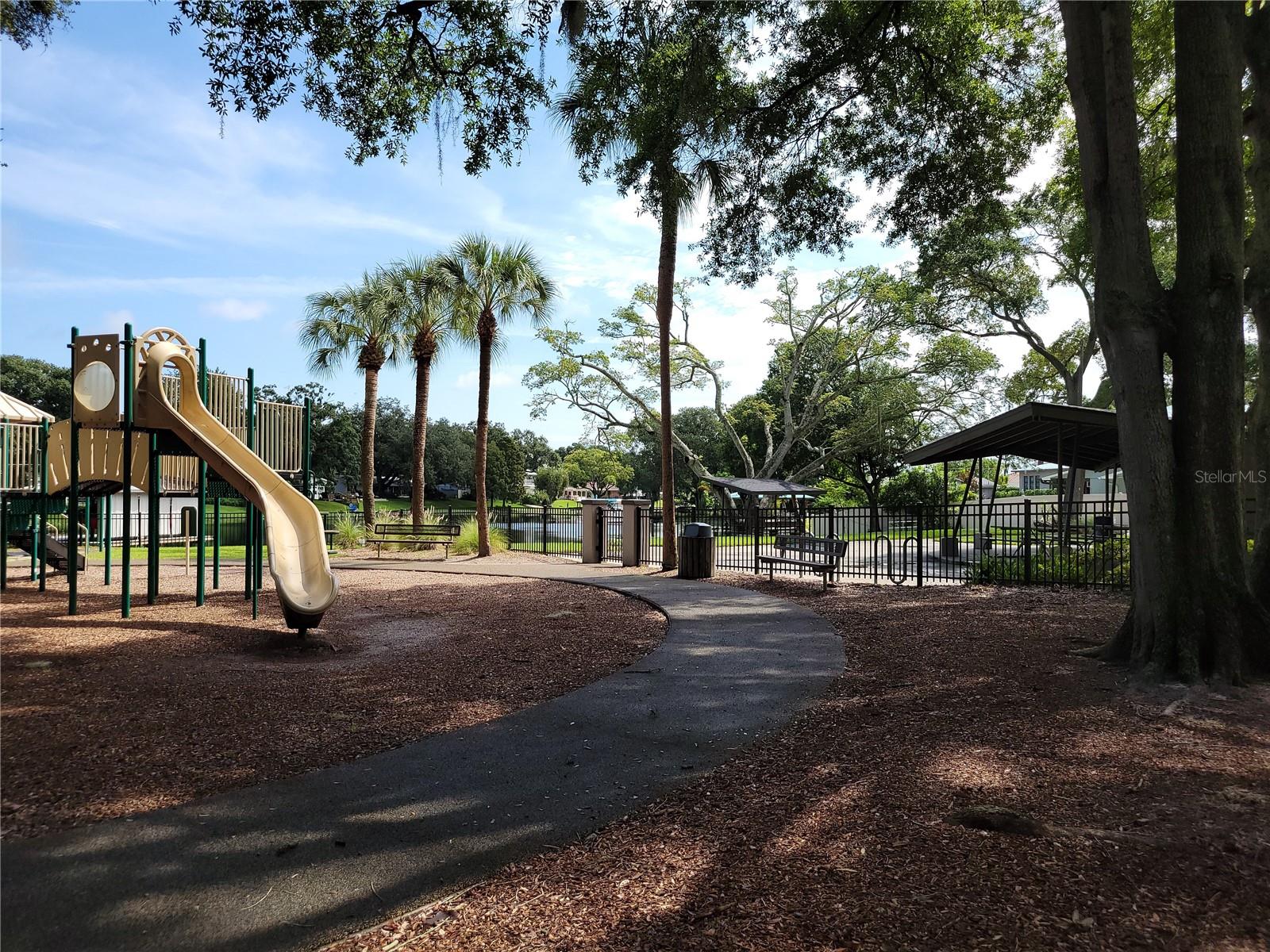 CARROLLWOOD SUB UN 20 - Residential