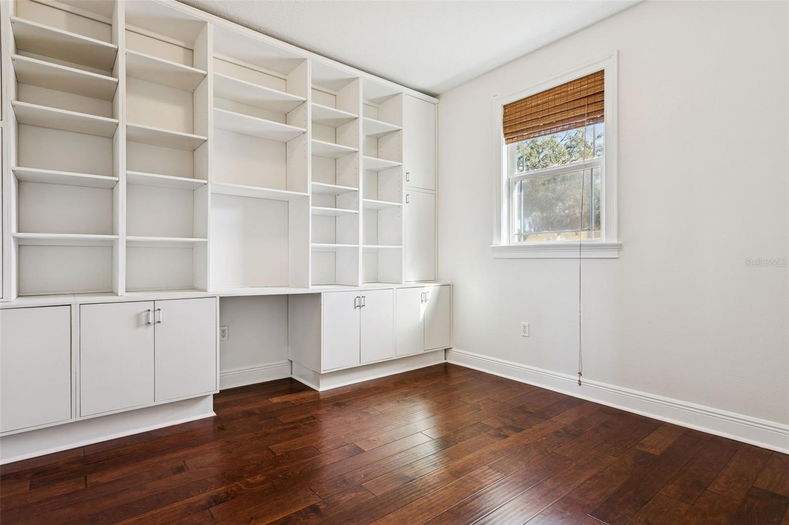 CARROLLWOOD SUB UN 20 - Residential