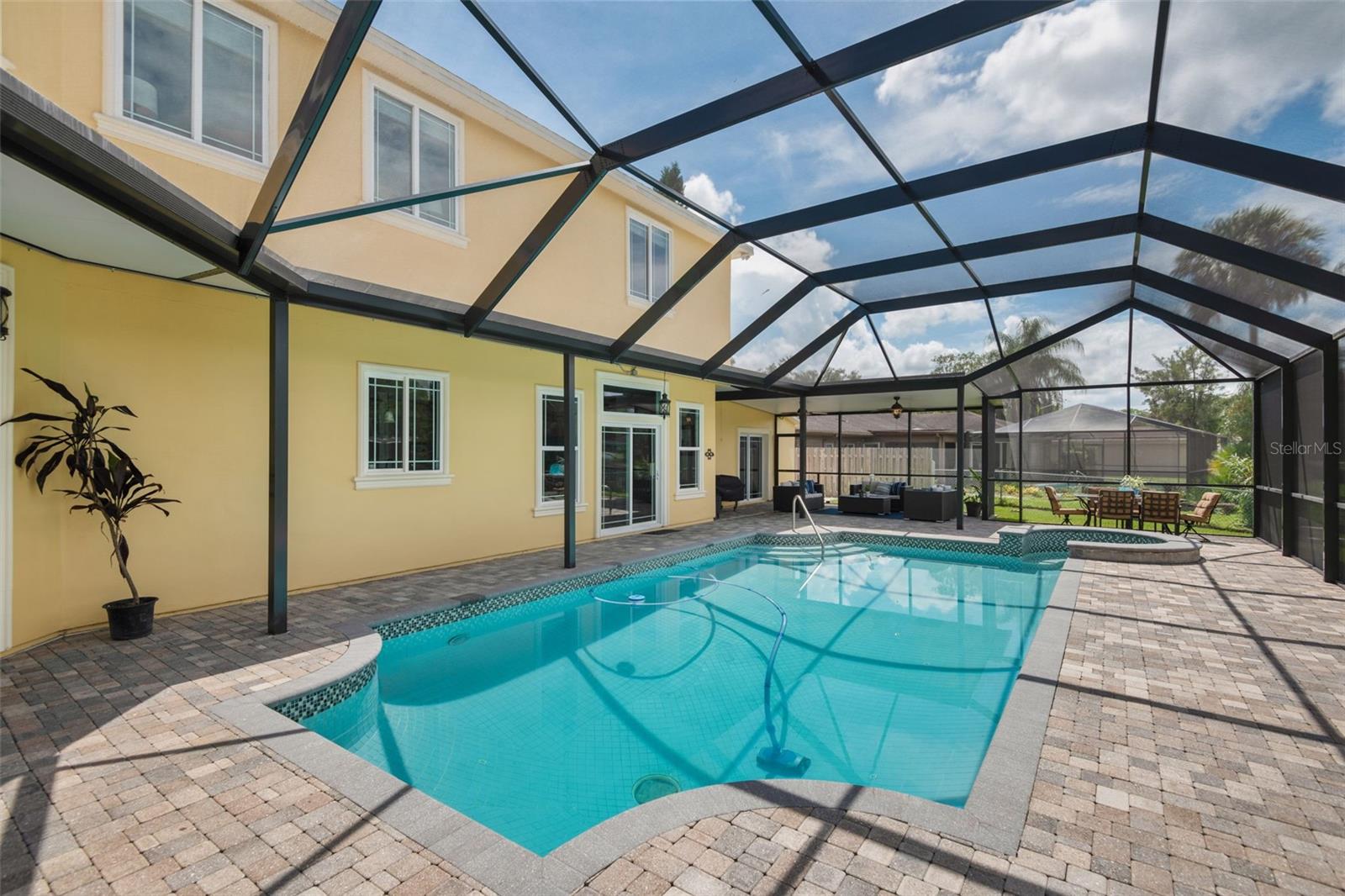 CARROLLWOOD SUB UN 20 - Residential