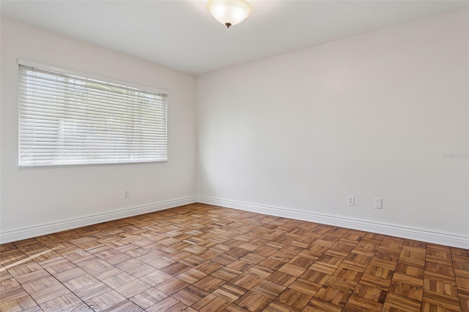 CARROLLWOOD SUB UN 20 - Residential