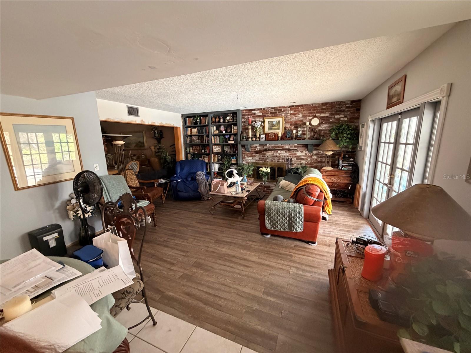 ROSETREE ESTATES - Residential