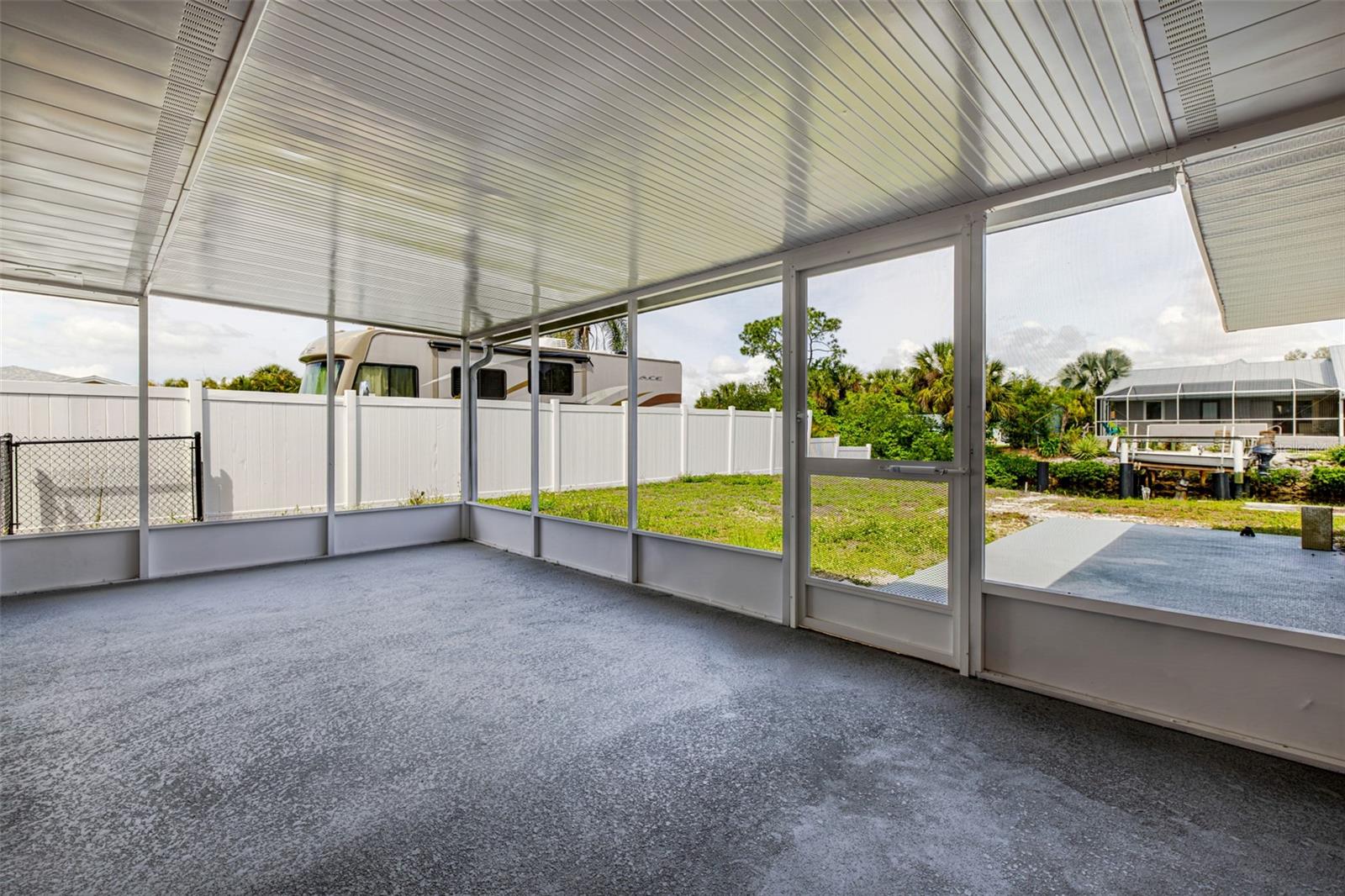 WYCHEWOOD SHORES - Residential