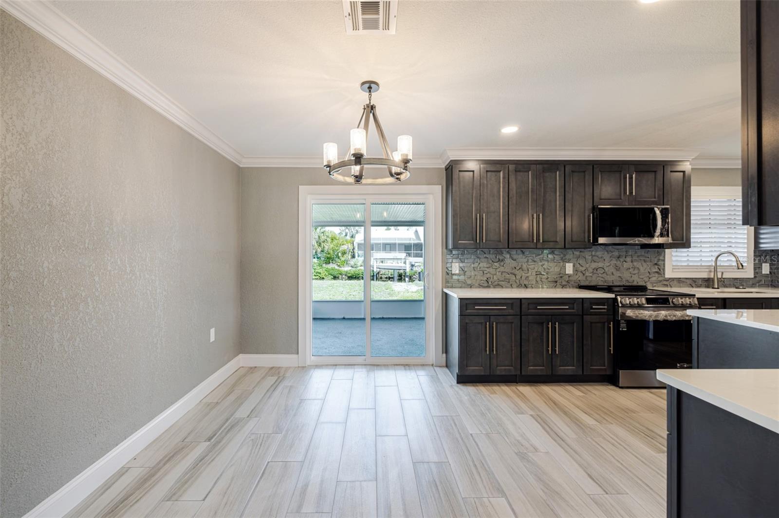 WYCHEWOOD SHORES - Residential