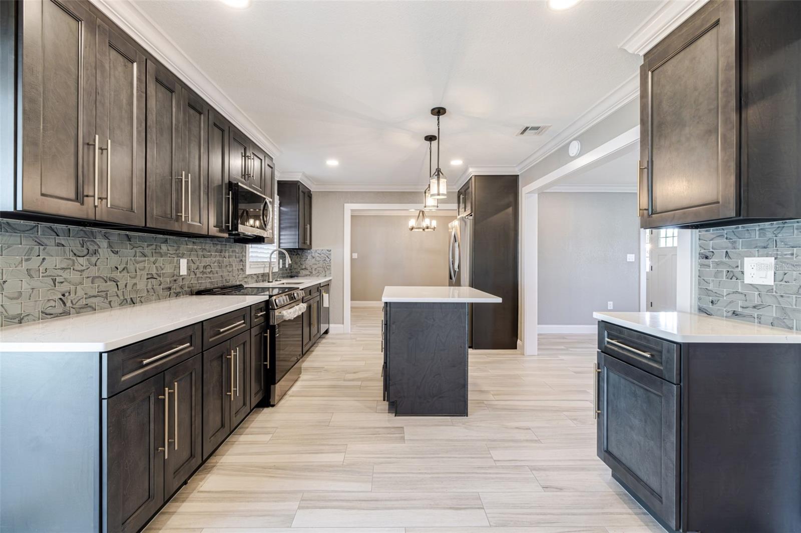 WYCHEWOOD SHORES - Residential