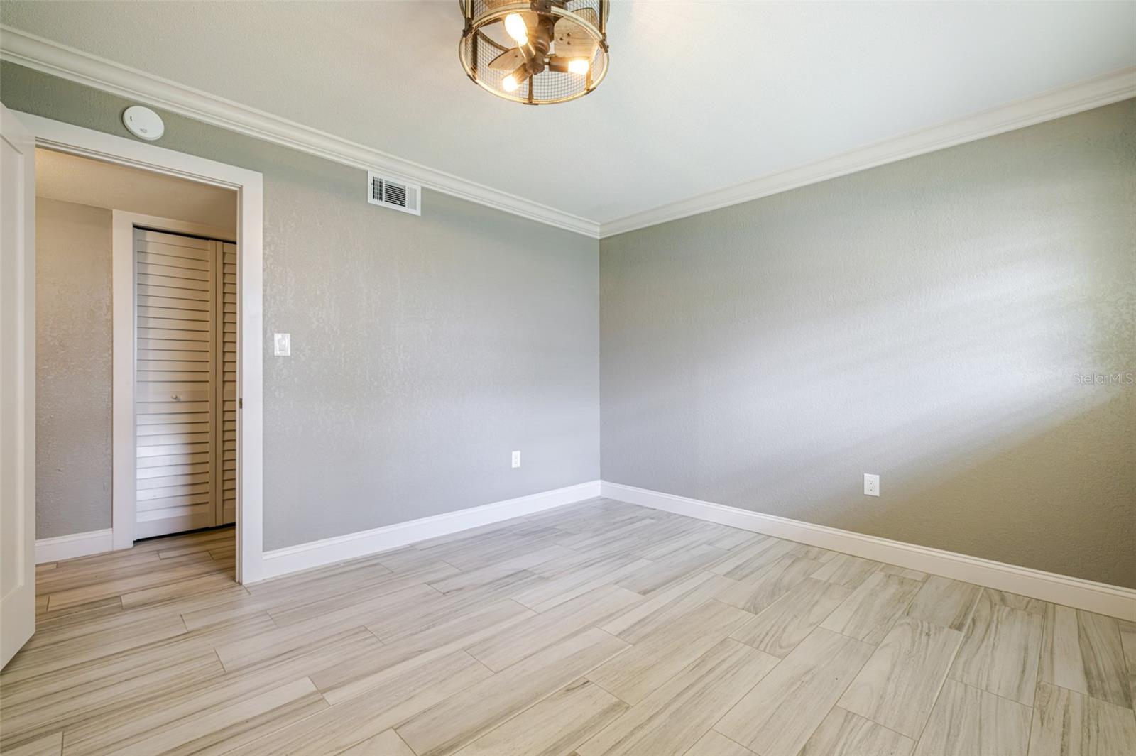 WYCHEWOOD SHORES - Residential